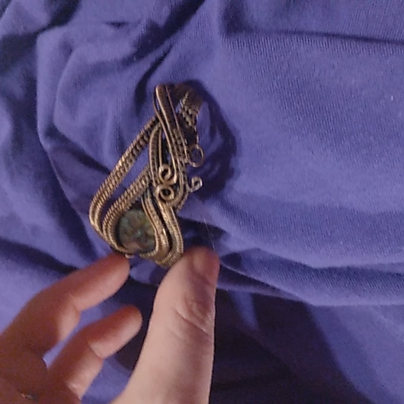 Handcrafted wire wrapped bracelet - Picture 2 of 3